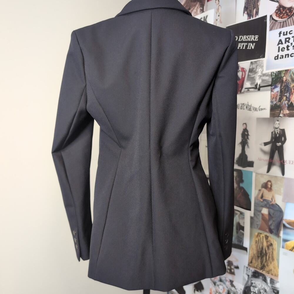 Structured Single Button Blazer - Picture 4 of 6